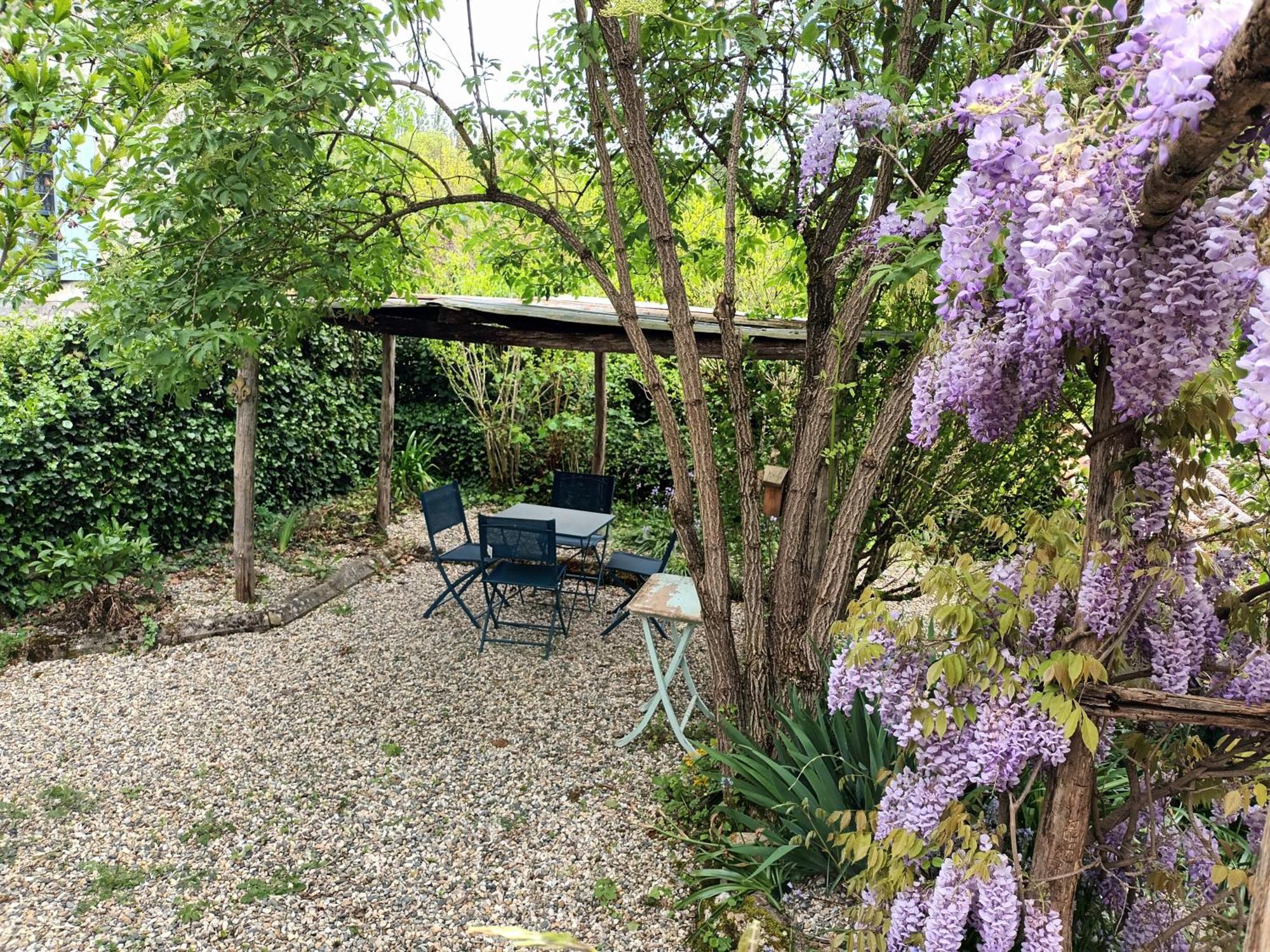 Au Bord De La Riviere Διαμέρισμα Verteuil-sur-Charente Εξωτερικό φωτογραφία